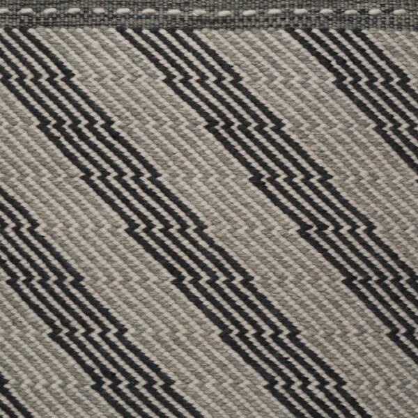 Elizabeth’s Cloth – Elizabeth Eakins